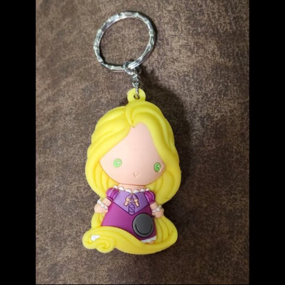 Disney Rapunzel Tangled 3D Figural Keyring Keychain Mystery Blind Bag  Price Is - Picture 1 of 2
